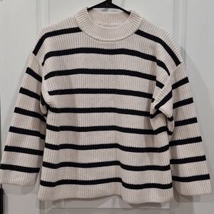 Stiped knit sweater ✨️